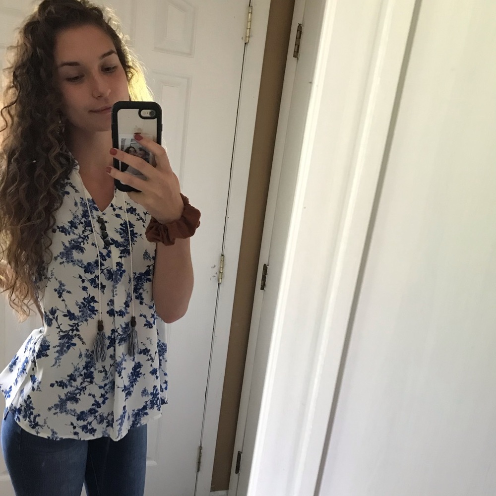 REWIND: SLEEVELESS BLOUSE